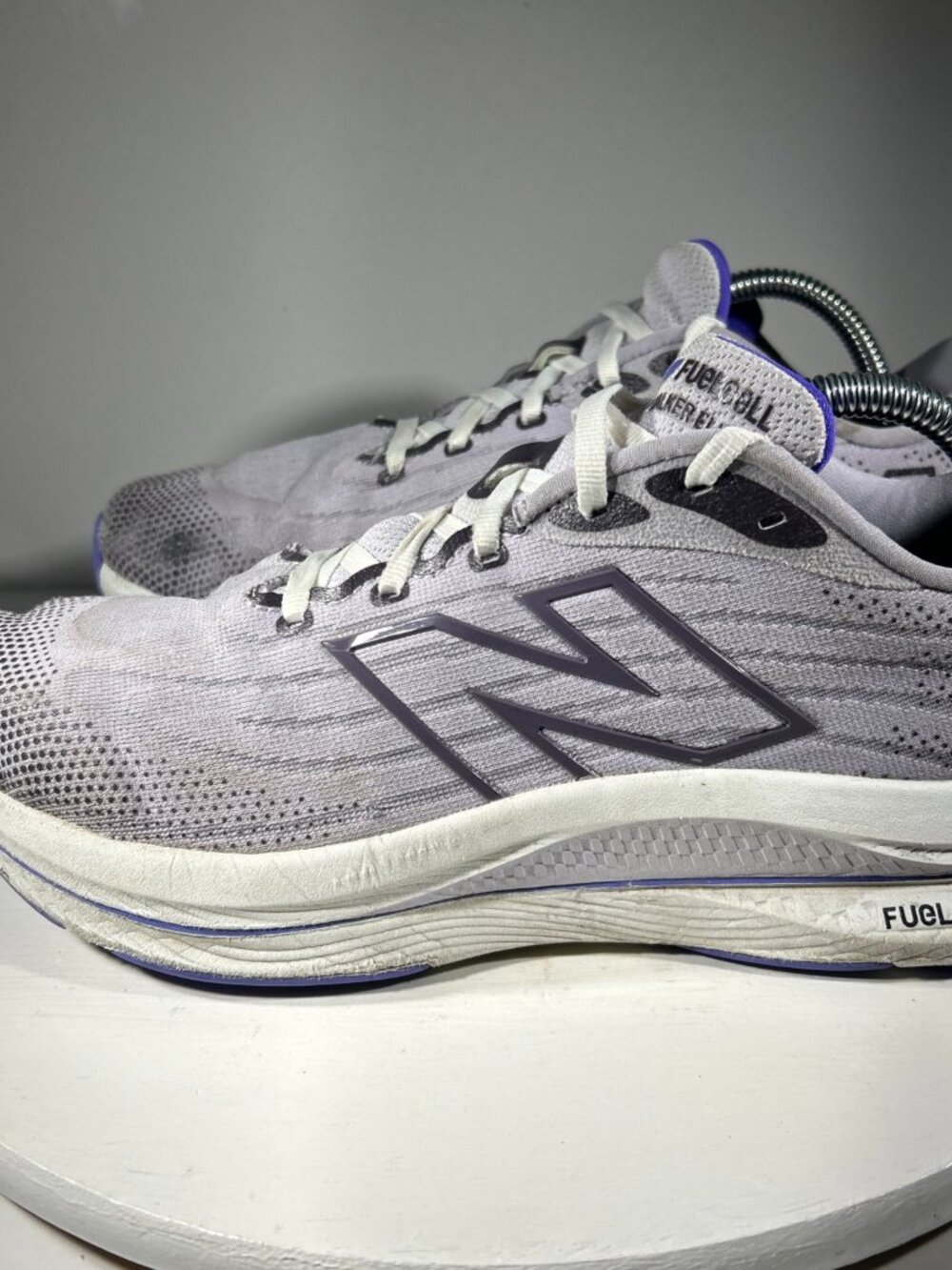 New Balance Fuel Cell Walker Elite Womens Size 9.5 Walking Sneakers Lavender Gym